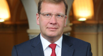 Jānis Blūms, Latvijas Bankas Naudas Apgrozības Pārvaldes Vadītājs.