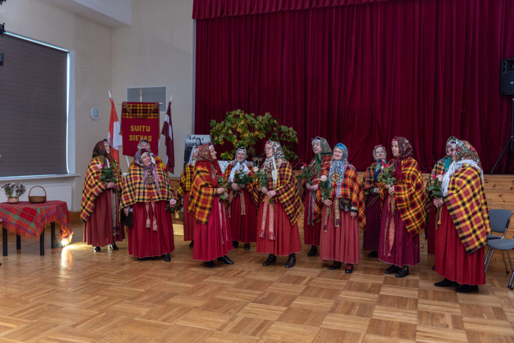Suitu Sievu 70gadi (7)
