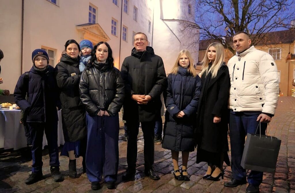 Stibu Gimene Pie Prezidenta (2)