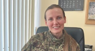 Zemessardzes 4. Kurzemes brigādes medicīnas rotas vadības grupas virsārste, kapteine MARIJA KRAULE