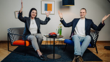 A Miksons I Akmentina Smildzina