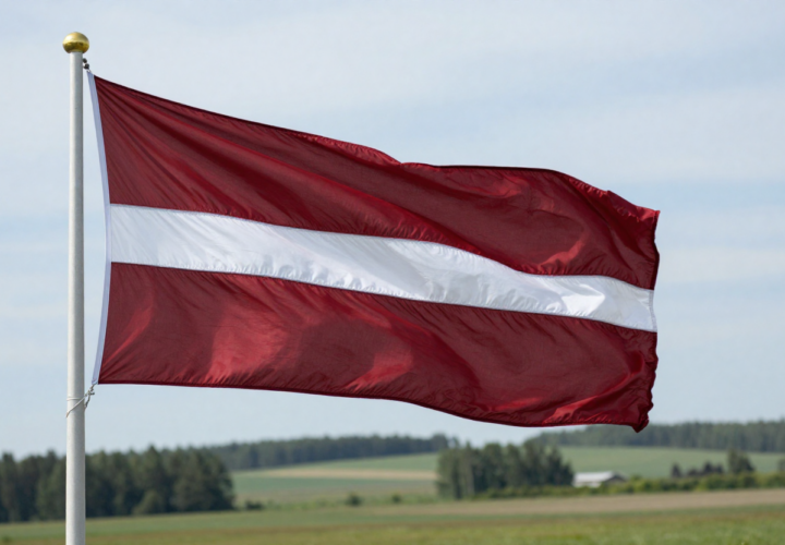 Latvijas Karogs Ainava