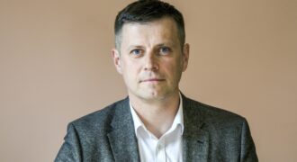 Valdis Kalns1
