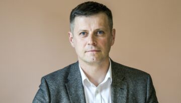 Valdis Kalns1